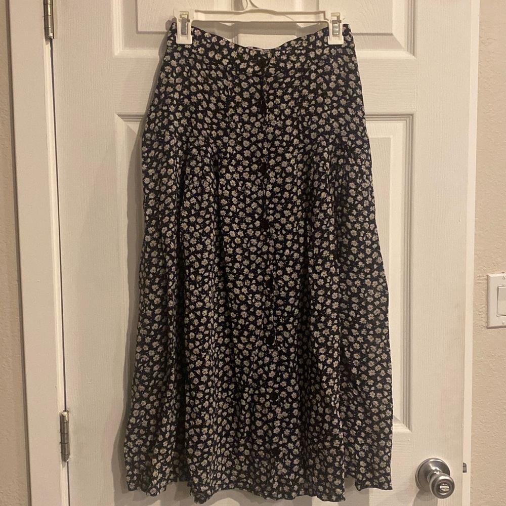 Vintage Italian viscose button front midi skirt.